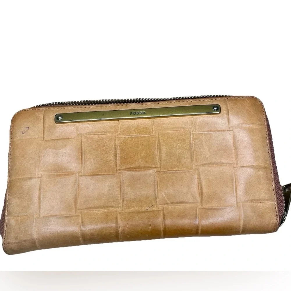 Fossil wallet preloved